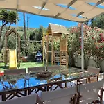 Villas Margaris